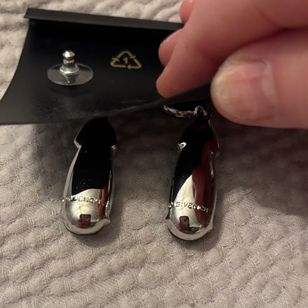 Givenchy Emerald and Sapphire Crystal Earrings - Picture 5 of 6